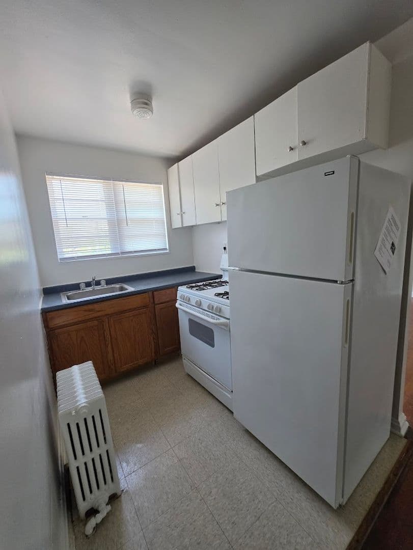 WASHINGTON Apartment: 208 KENILWORTH AVE NE