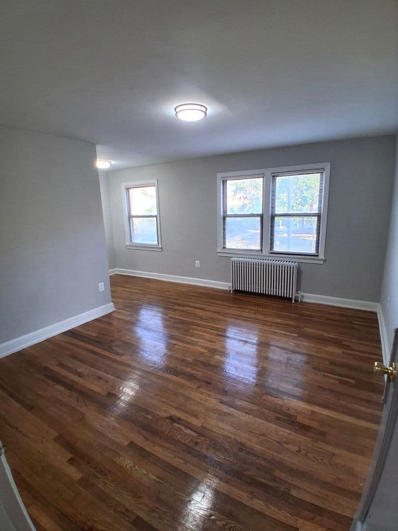 WASHINGTON Apartment: 1266 MORSE ST NE