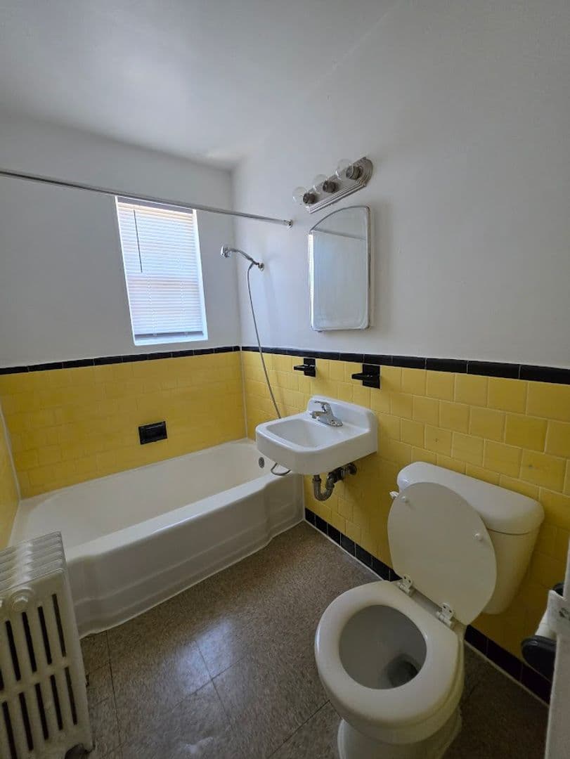 WASHINGTON Apartment: 208 KENILWORTH AVE NE