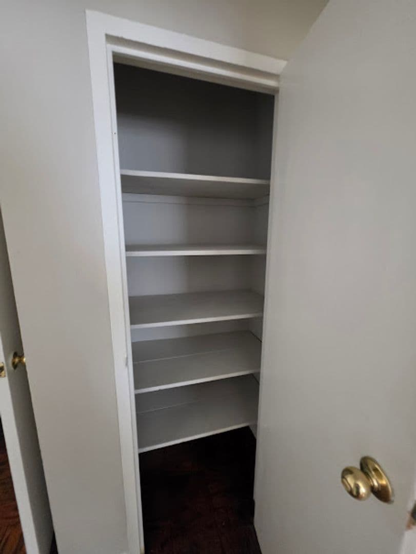 WASHINGTON Apartment: 3393 BLAINE ST NE