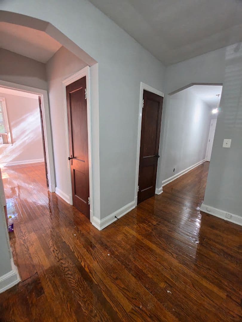 Washington Apartment: 4021 Benton St., NW