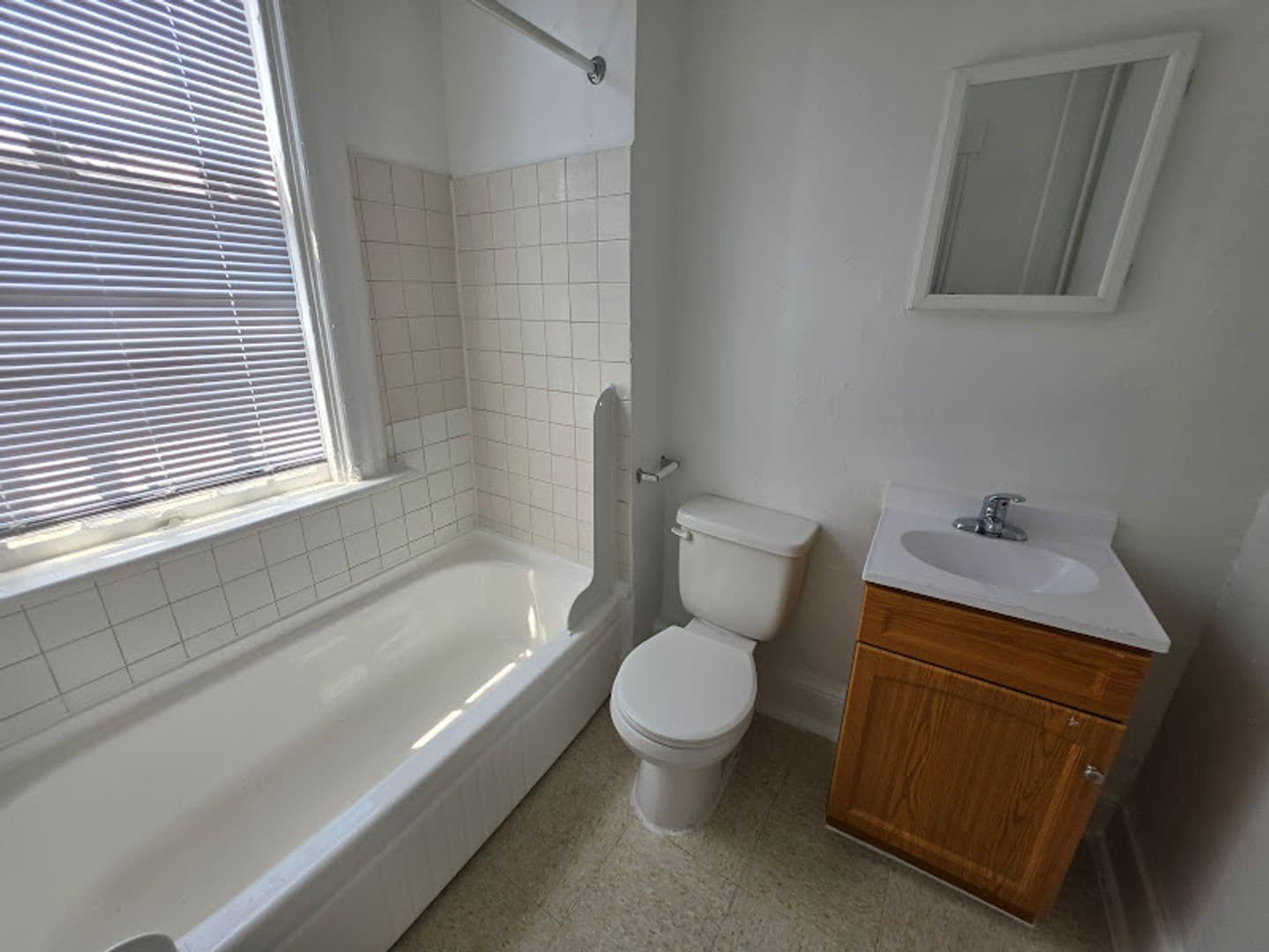 WASHINGTON Apartment: 1408 P ST NW
