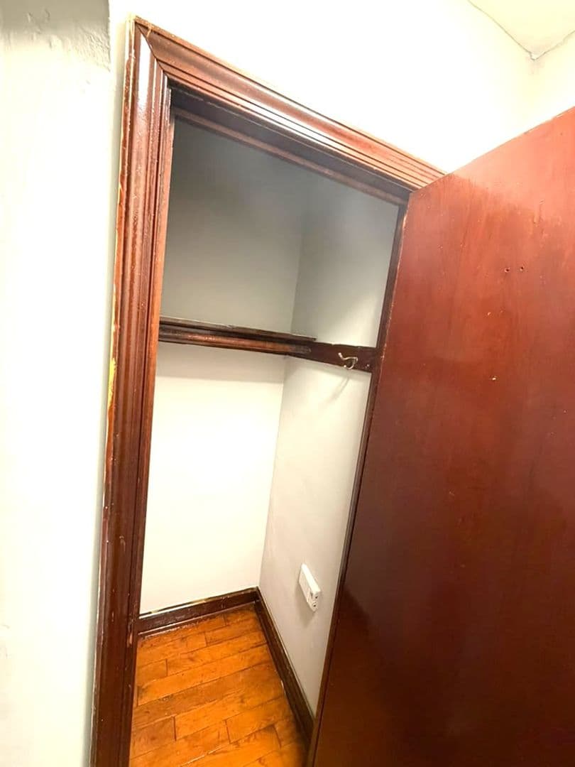 WASHINGTON Apartment: 1000 PERRY ST NE