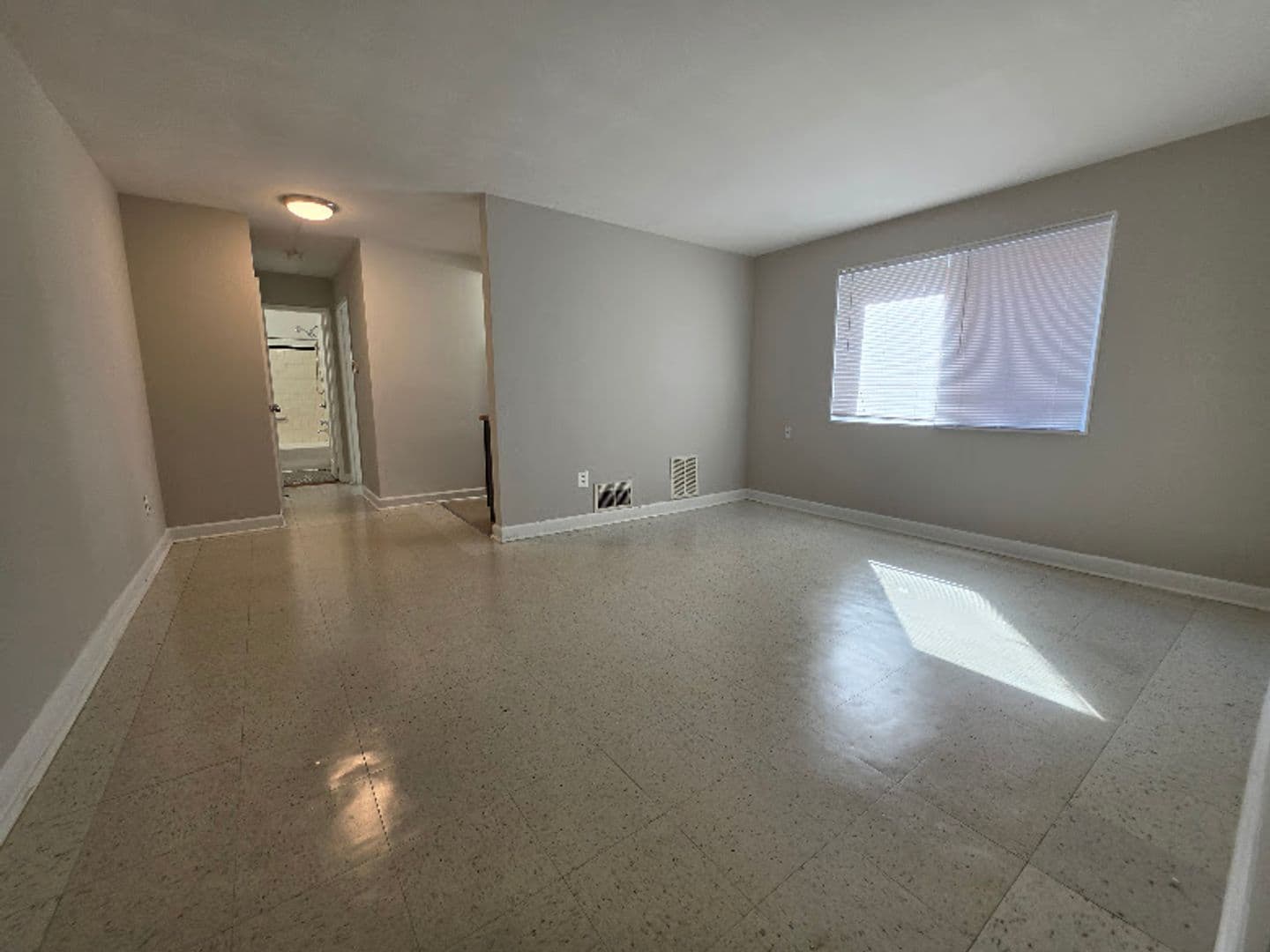 WASHINGTON Apartment: 1026 45TH ST NE