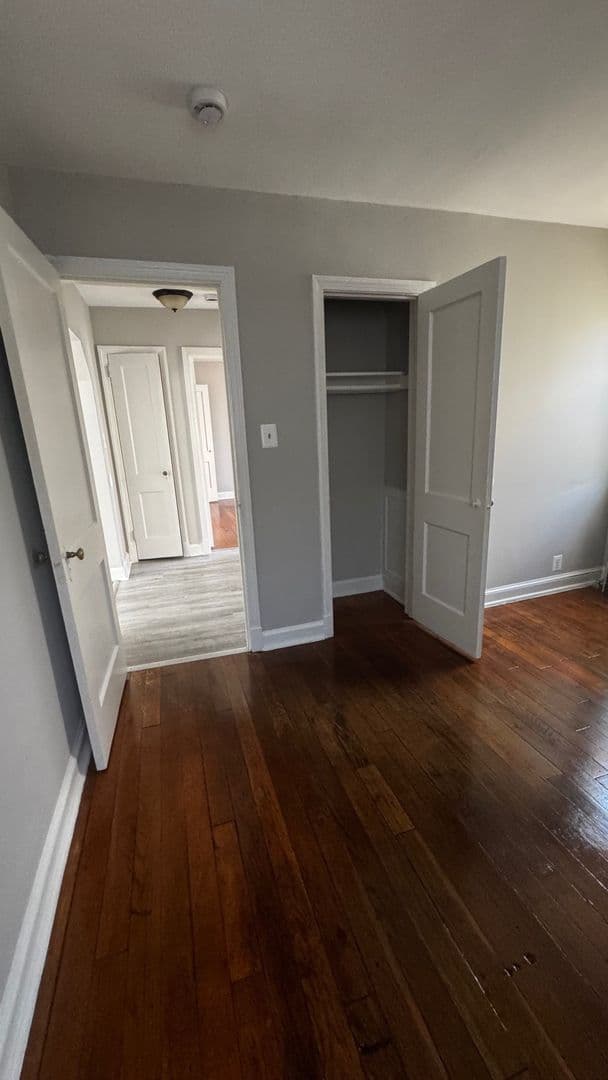 Washington Apartment: 317 ANACOSTIA RD SE