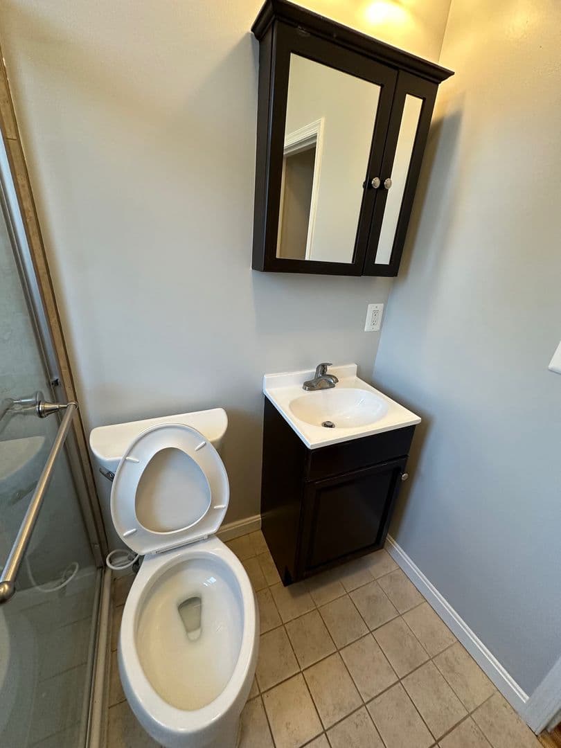 WASHINGTON Apartment: 715 15TH ST SE