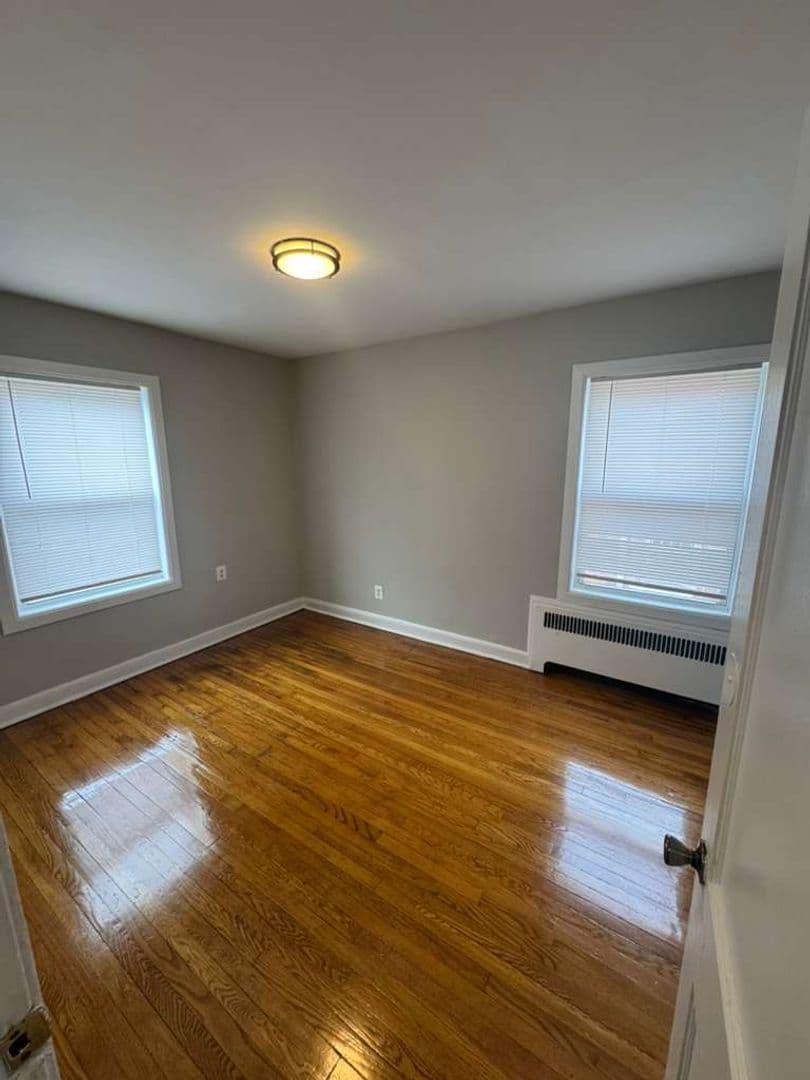 WASHINGTON Apartment: 74 WEBSTER ST NE