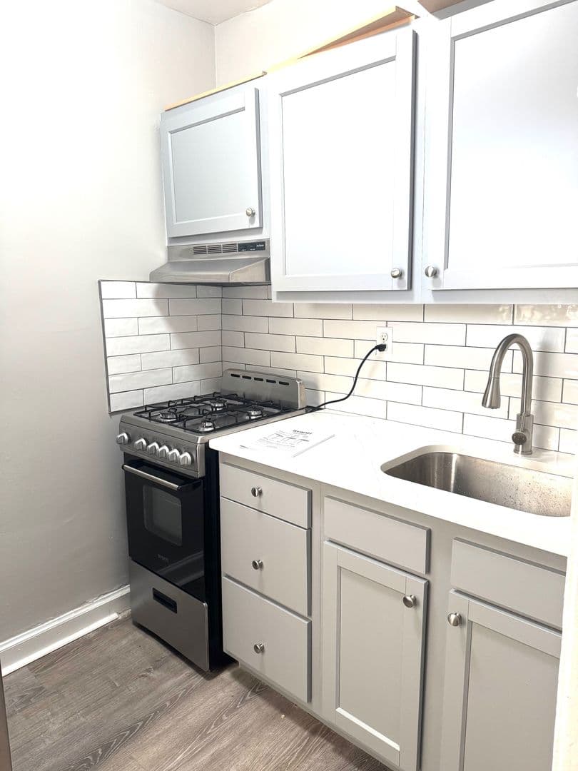 WASHINGTON Apartment: 1178 MORSE ST NE