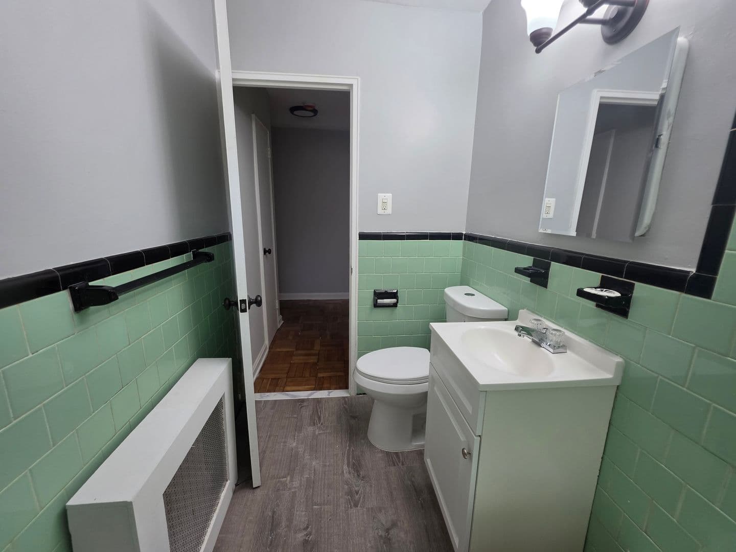 WASHINGTON Apartment: 1649 FRANKLIN ST NE