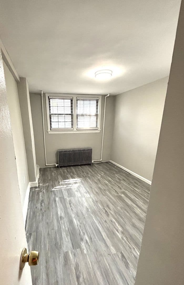 WASHINGTON Apartment: 1266 MORSE ST NE