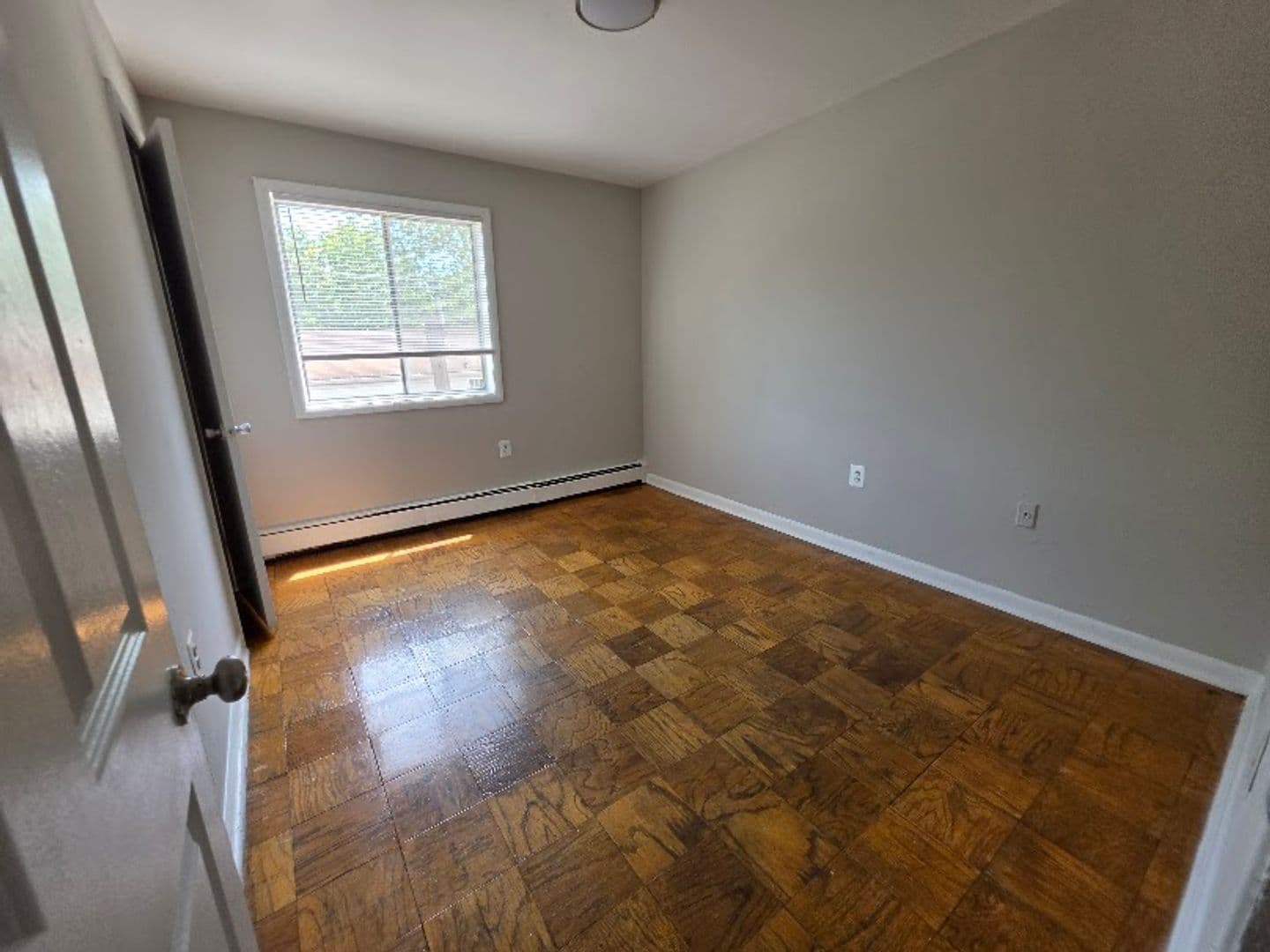 WASHINGTON Apartment: 4340 SHERIFF RD NE