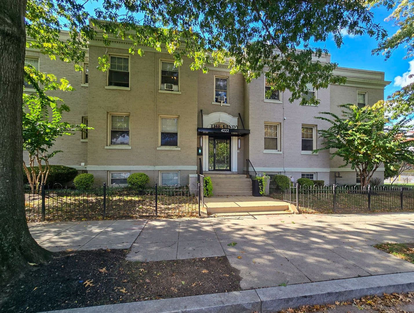 WASHINGTON Apartment: 4222 14TH ST NW