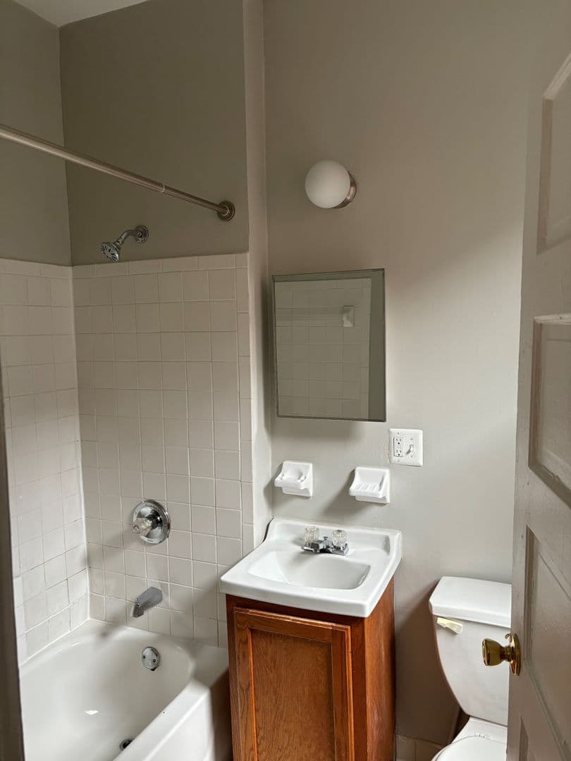 WASHINGTON Apartment: 1321 KENYON ST NW