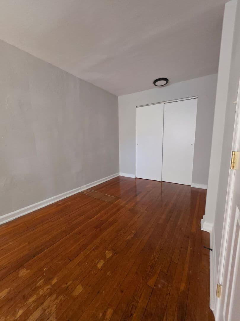 WASHINGTON Apartment: 636 NEWTON PL NW