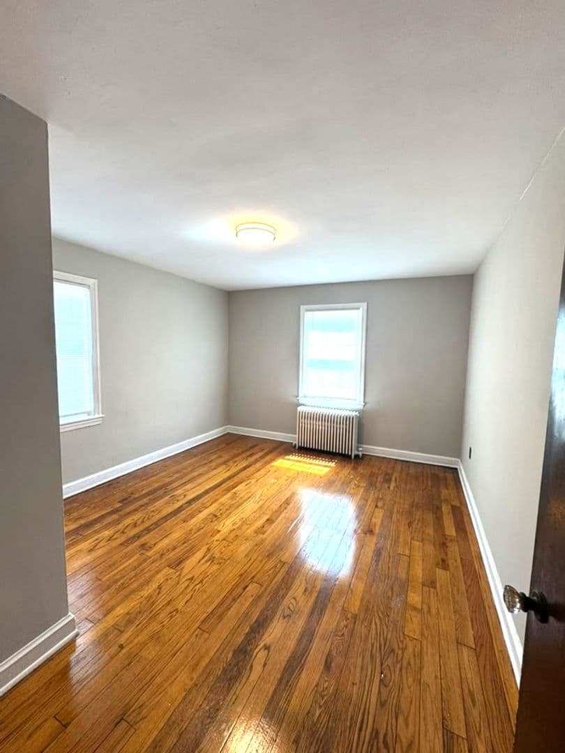 WASHINGTON Apartment: 1000 PERRY ST NE