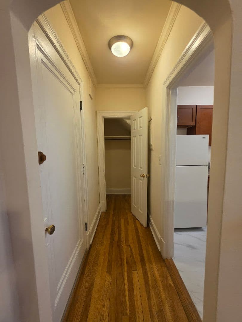 Washington Apartment: 3213 Wisconsin Ave., NW