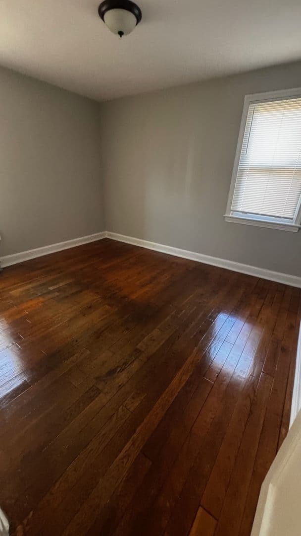 Washington Apartment: 317 ANACOSTIA RD SE