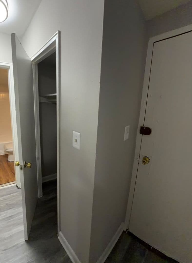 WASHINGTON Apartment: 1835 CENTRAL PL NE
