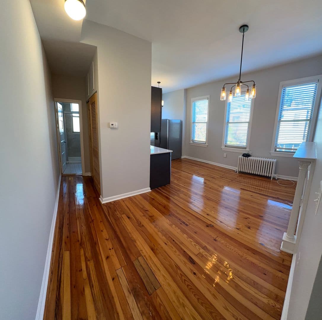 WASHINGTON Apartment: 715 15TH ST SE