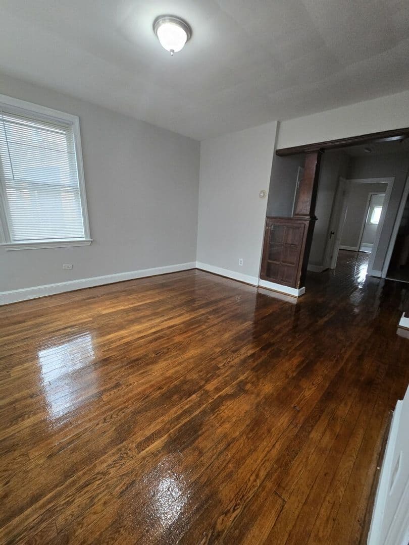 WASHINGTON Apartment: 2843 MINNESOTA AVE SE