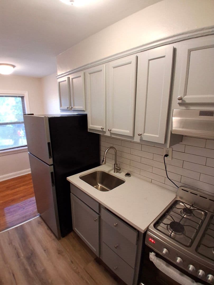 WASHINGTON Apartment: 1266 MORSE ST NE