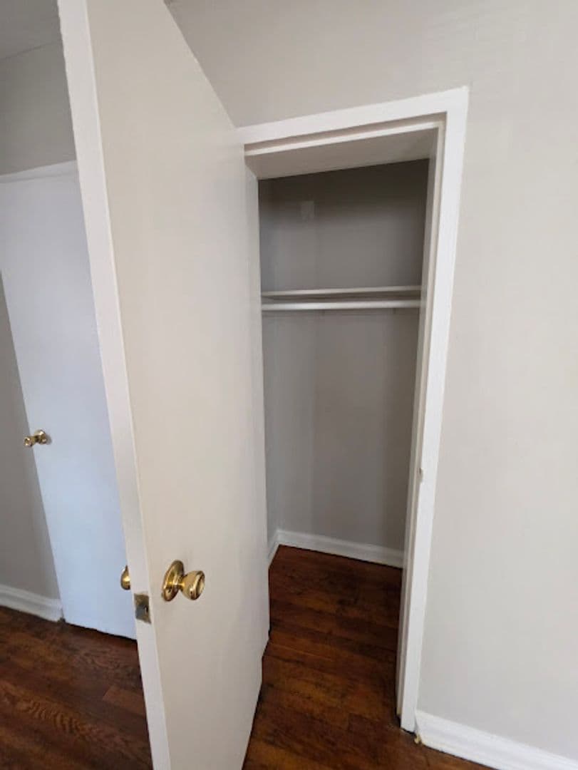 WASHINGTON Apartment: 214 KENILWORTH AVE NE