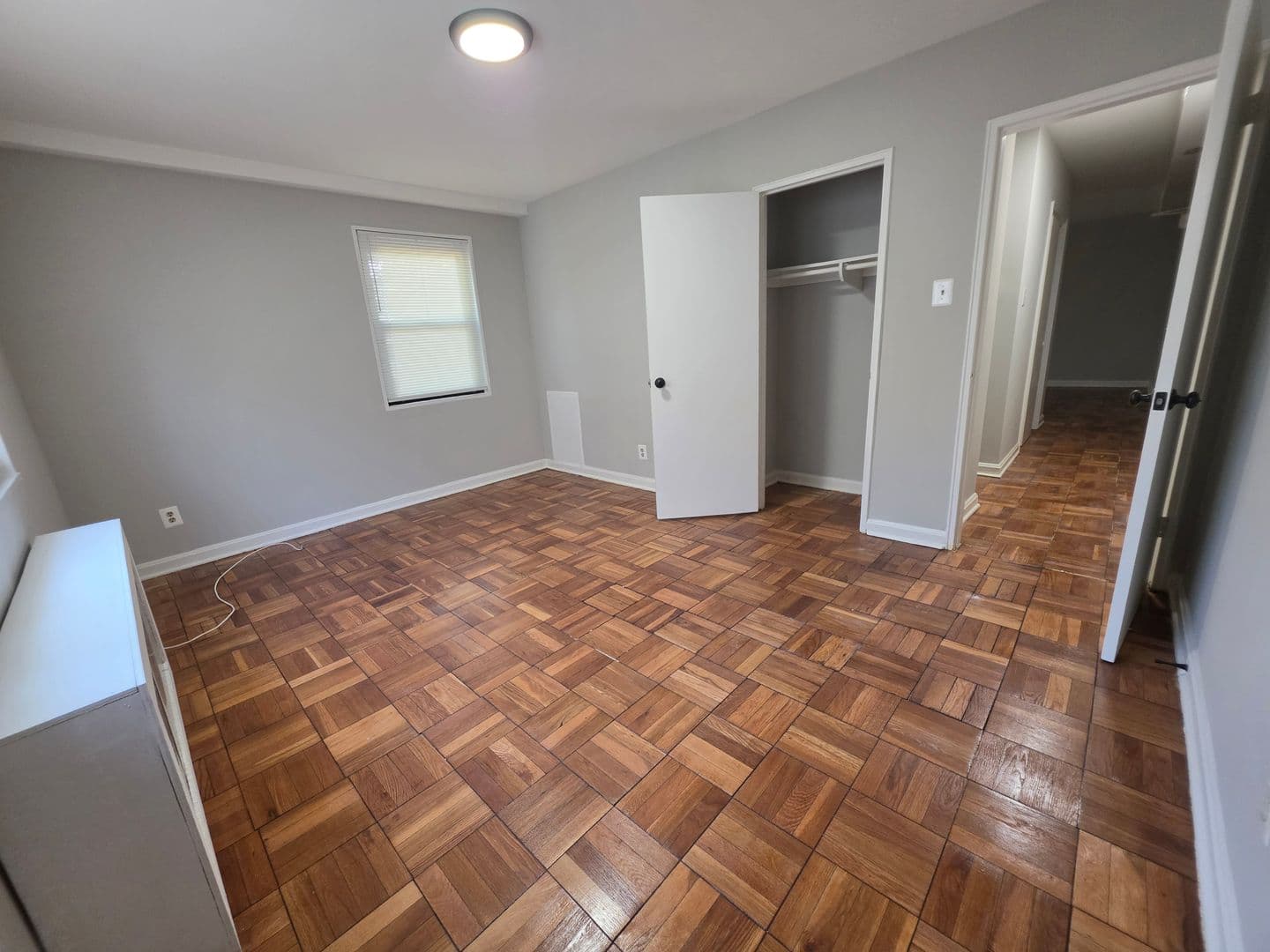 WASHINGTON Apartment: 1649 FRANKLIN ST NE