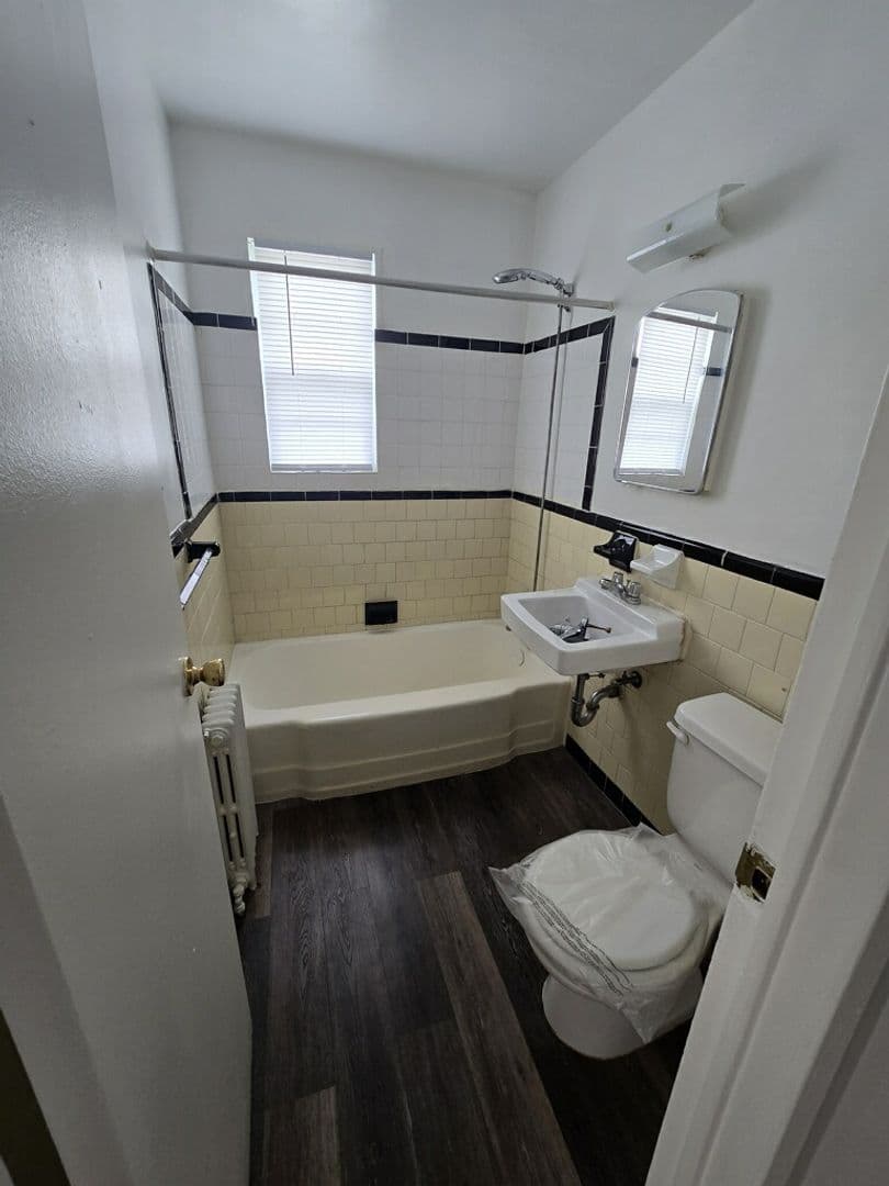WASHINGTON Apartment: 214 KENILWORTH AVE NE