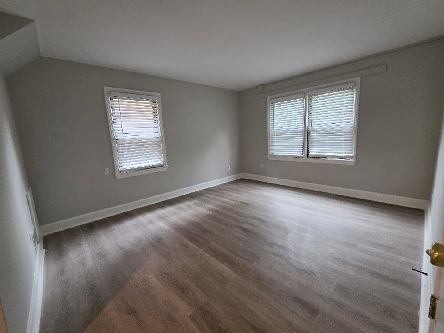 WASHINGTON Apartment: 427 BURBANK ST SE