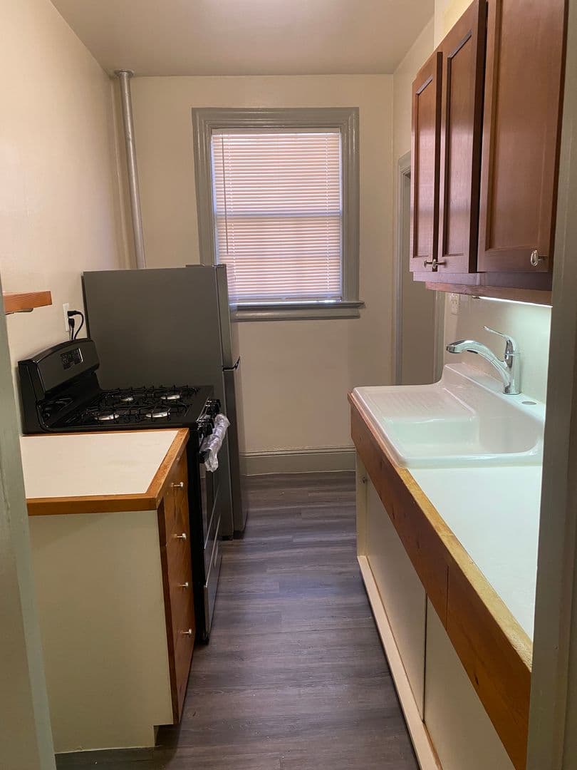 WASHINGTON Apartment: 3217 CONNECTICUT AVE NW