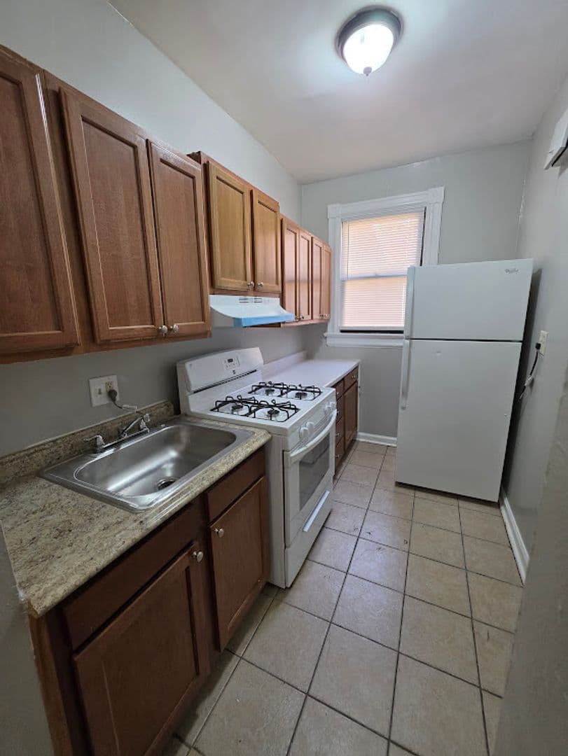 WASHINGTON Apartment: 129 WEBSTER ST NW