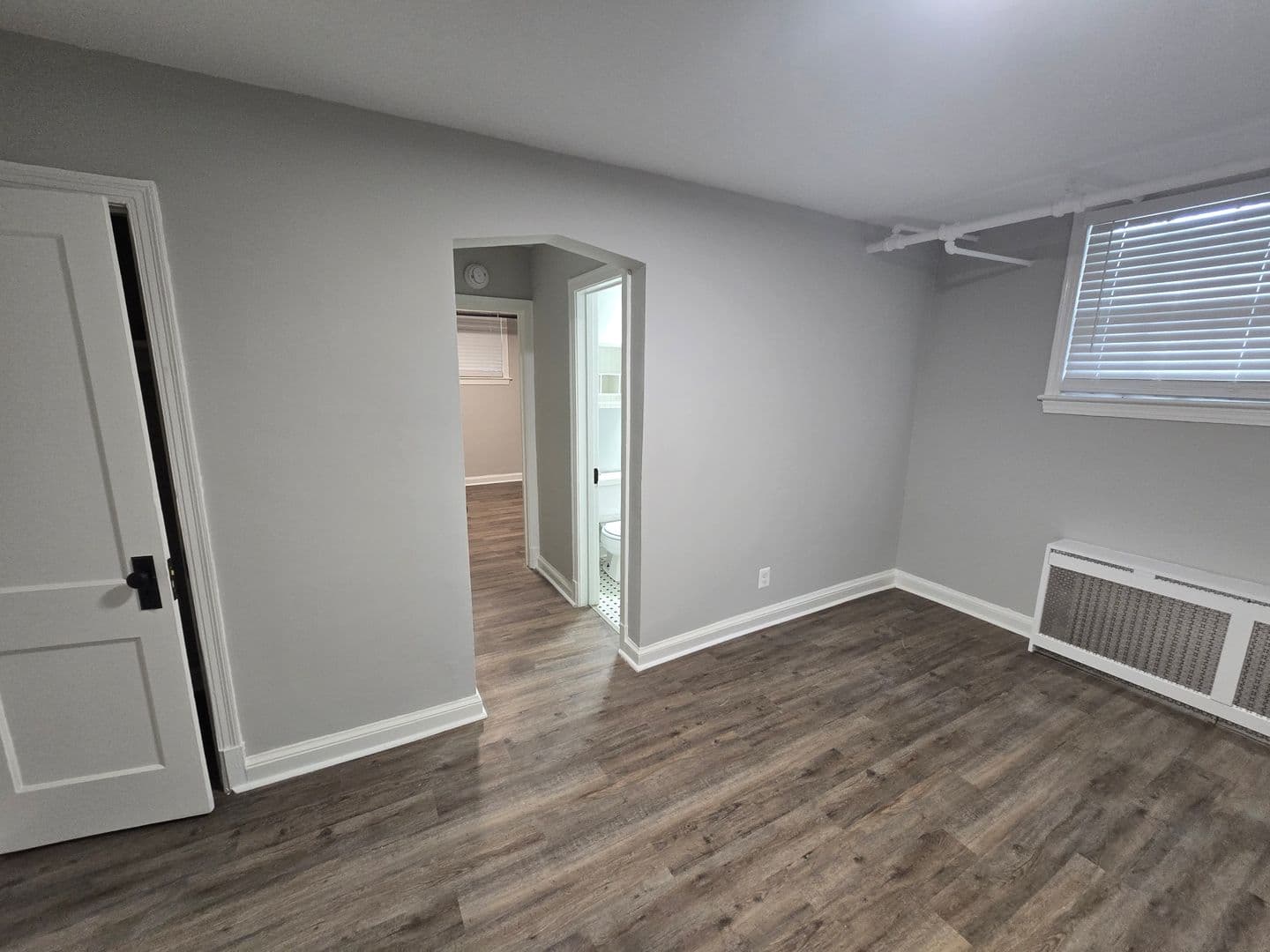 Washington Apartment: 4021 Benton St., NW