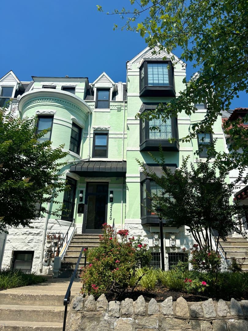 WASHINGTON Apartment: 2520 13TH ST NW