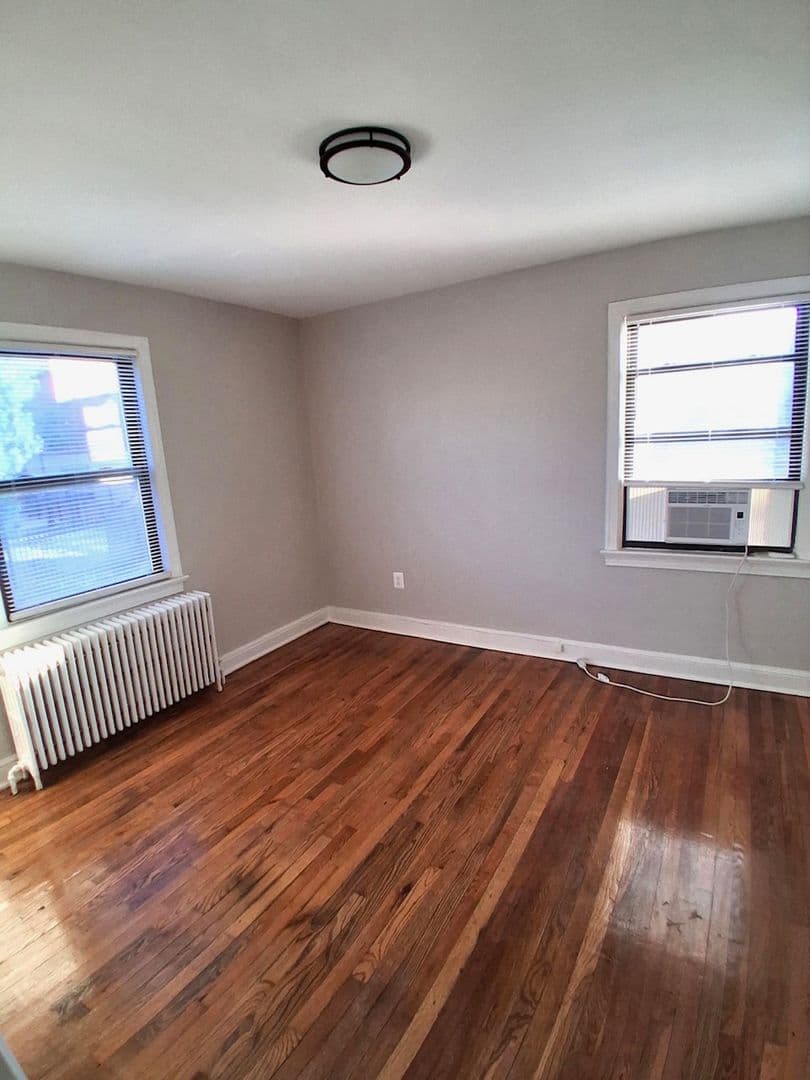 WASHINGTON Apartment: 1266 MORSE ST NE
