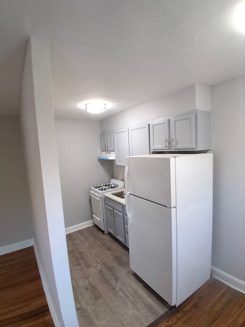 WASHINGTON Apartment: 1266 MORSE ST NE