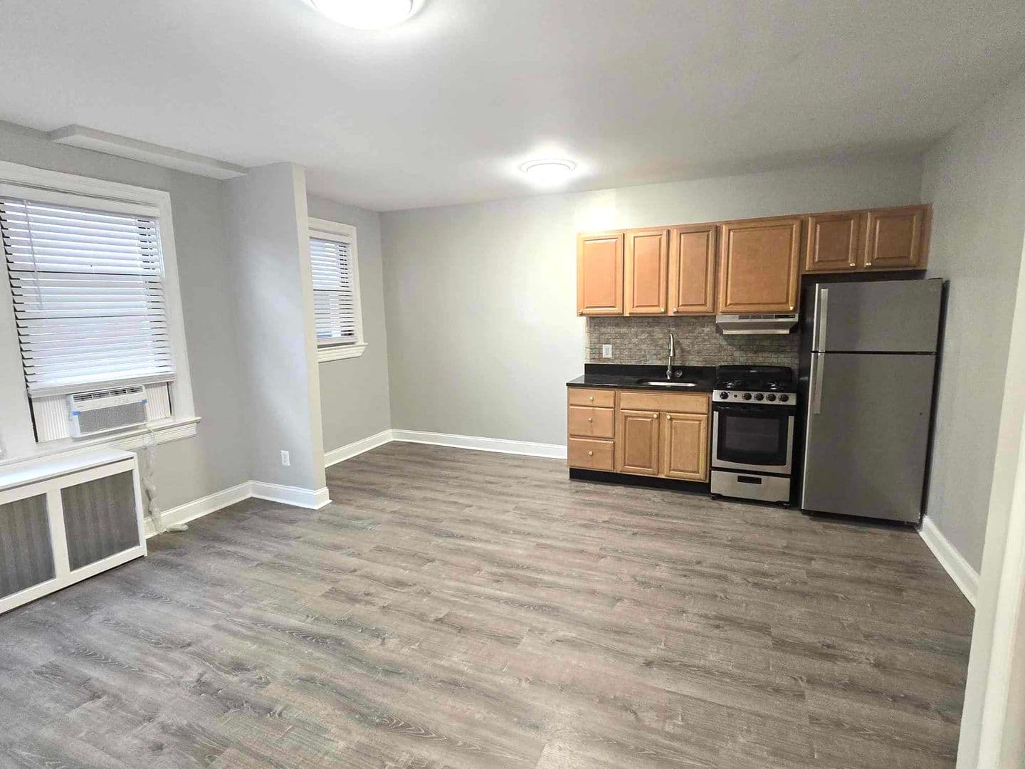 WASHINGTON Apartment: 435 16TH ST SE