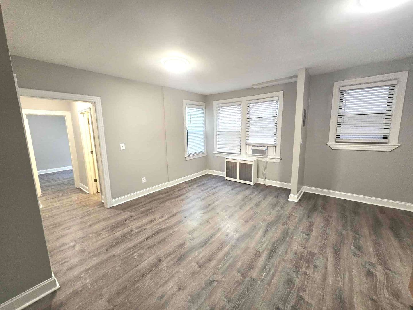WASHINGTON Apartment: 435 16TH ST SE