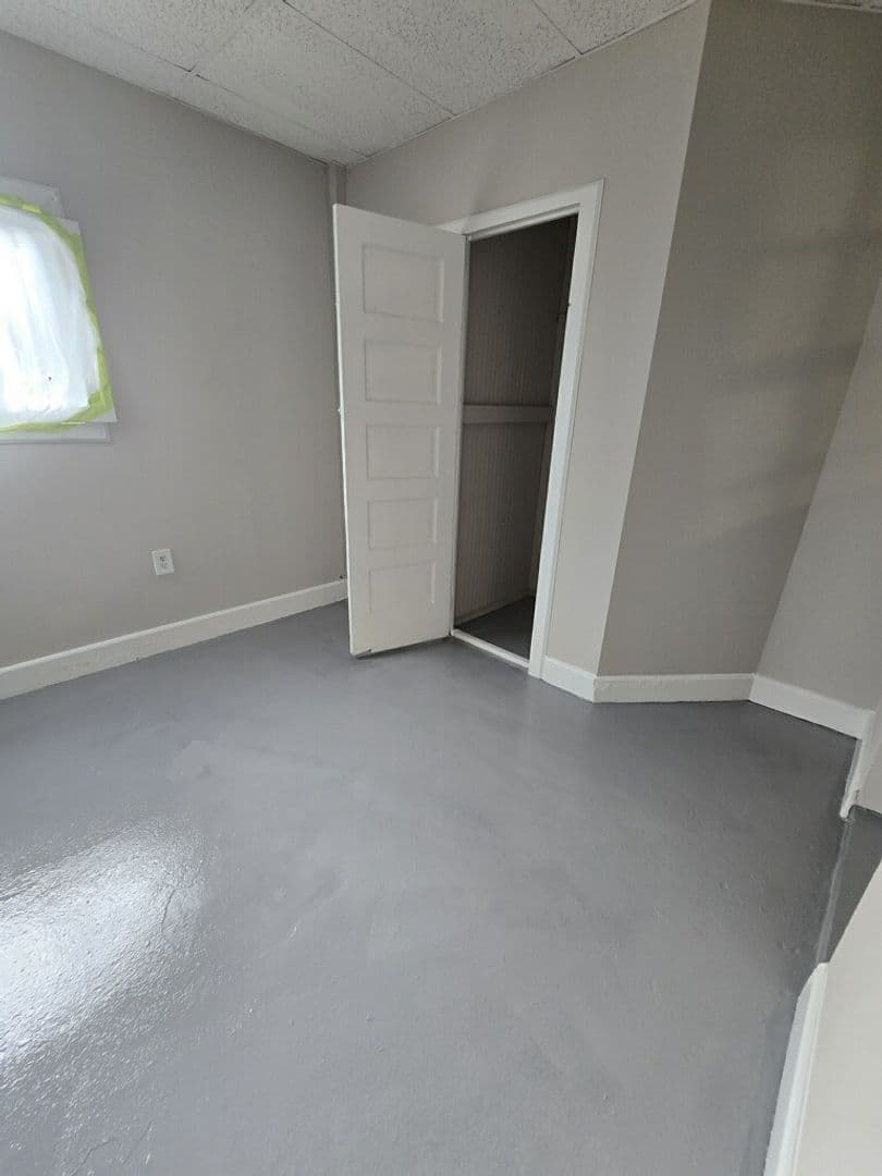WASHINGTON Apartment: 2843 MINNESOTA AVE SE