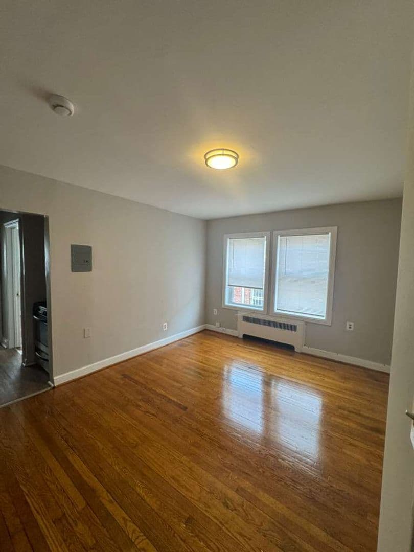 WASHINGTON Apartment: 74 WEBSTER ST NE