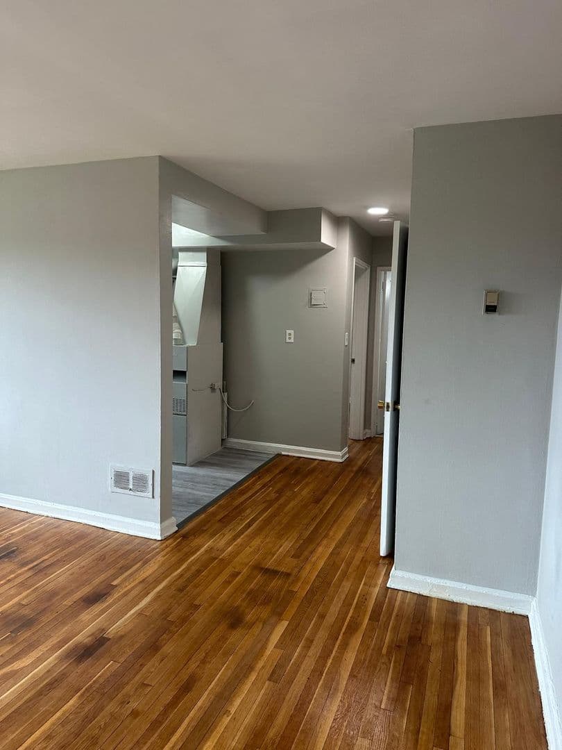 WASHINGTON Apartment: 4639 HUNT PL NE