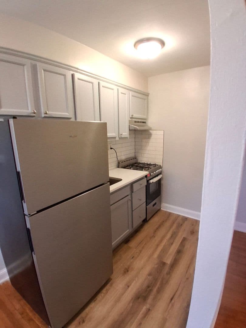 WASHINGTON Apartment: 1266 MORSE ST NE