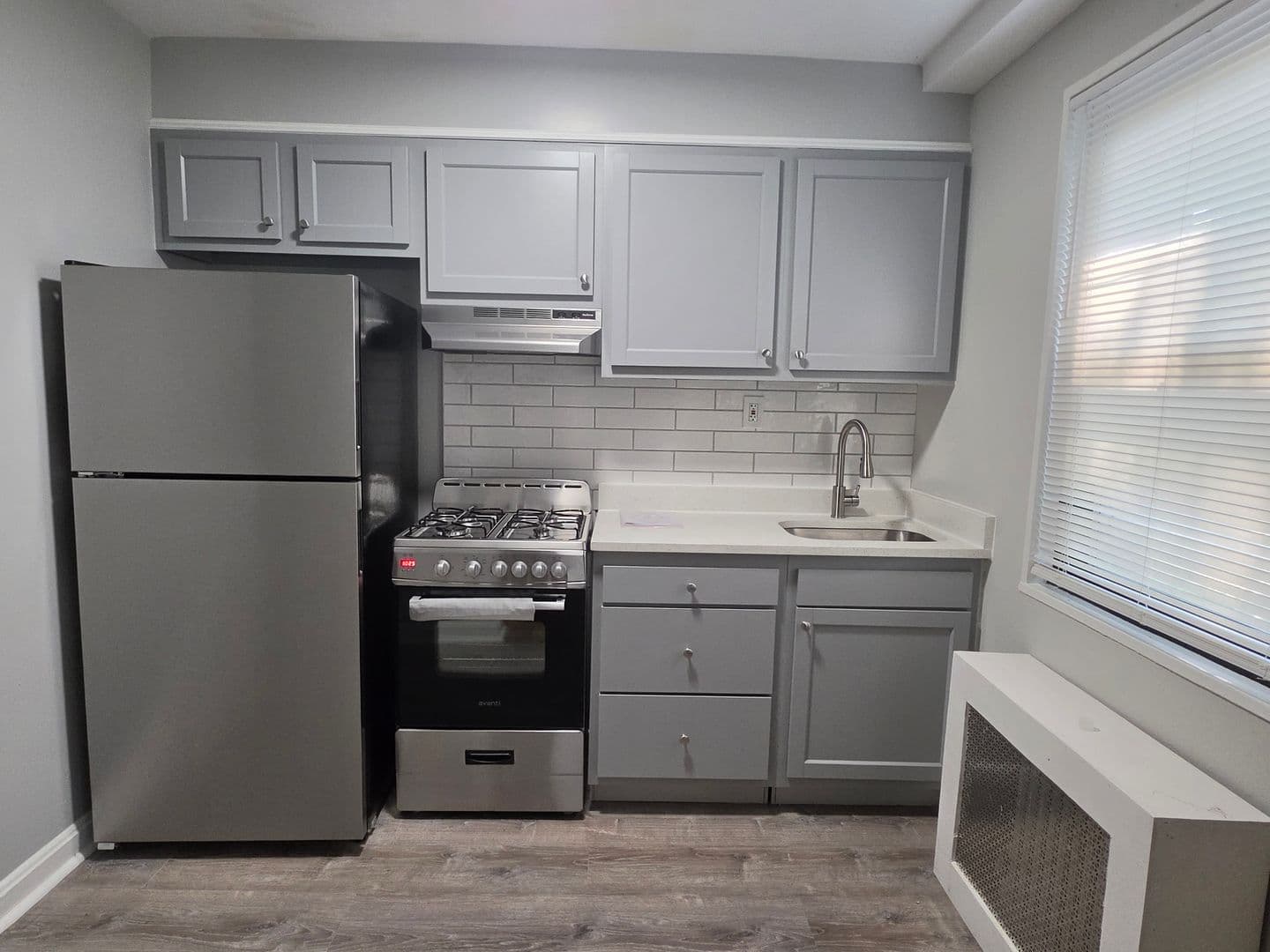 WASHINGTON Apartment: 1649 FRANKLIN ST NE