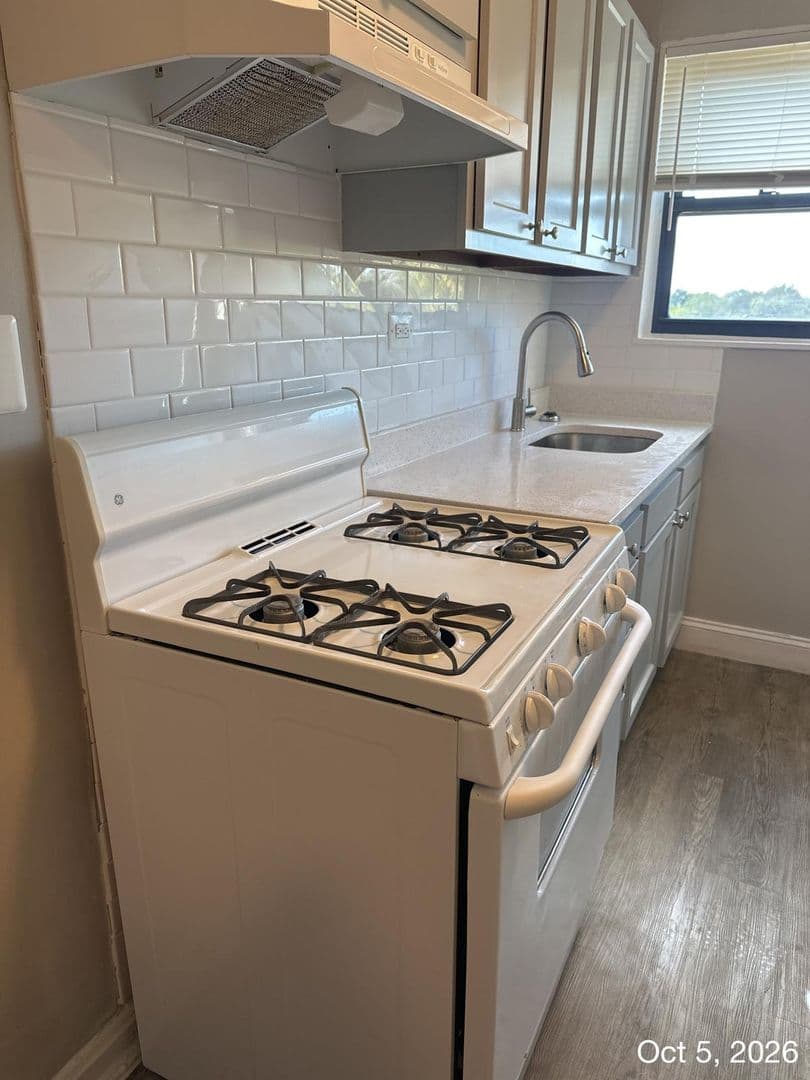 WASHINGTON Apartment: 4639 HUNT PL NE
