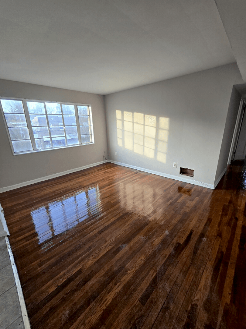 WASHINGTON Apartment: 405 DIVISION AVE NE