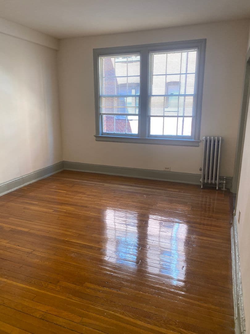 WASHINGTON Apartment: 3217 CONNECTICUT AVE NW