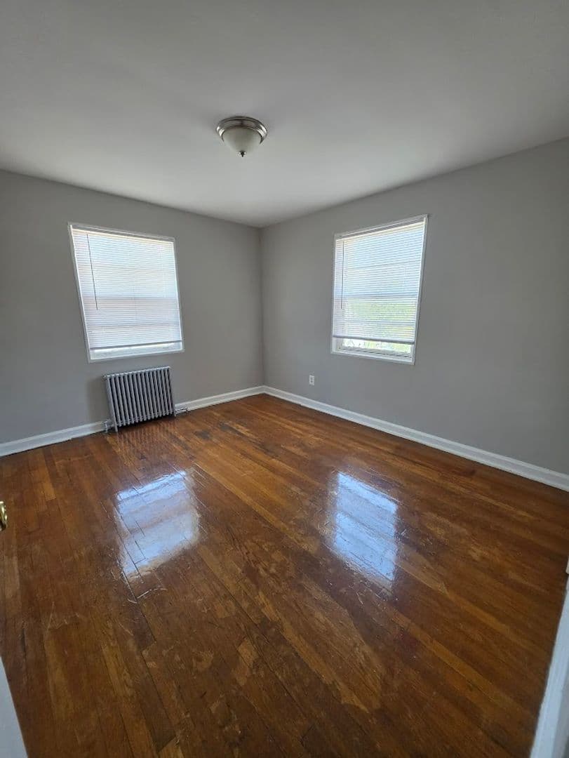 WASHINGTON Apartment: 140 KENILWORTH AVE NE