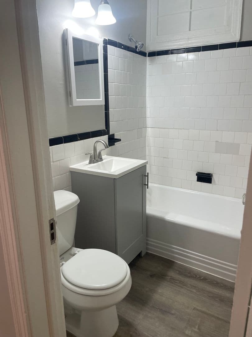 WASHINGTON Apartment: 1178 MORSE ST NE