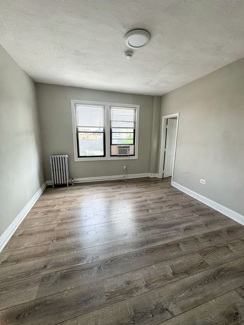 WASHINGTON Apartment: 1307 12TH ST NW