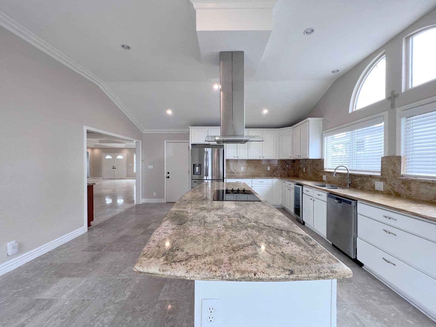 Huntington Beach House: 9362 Leilani Dr.