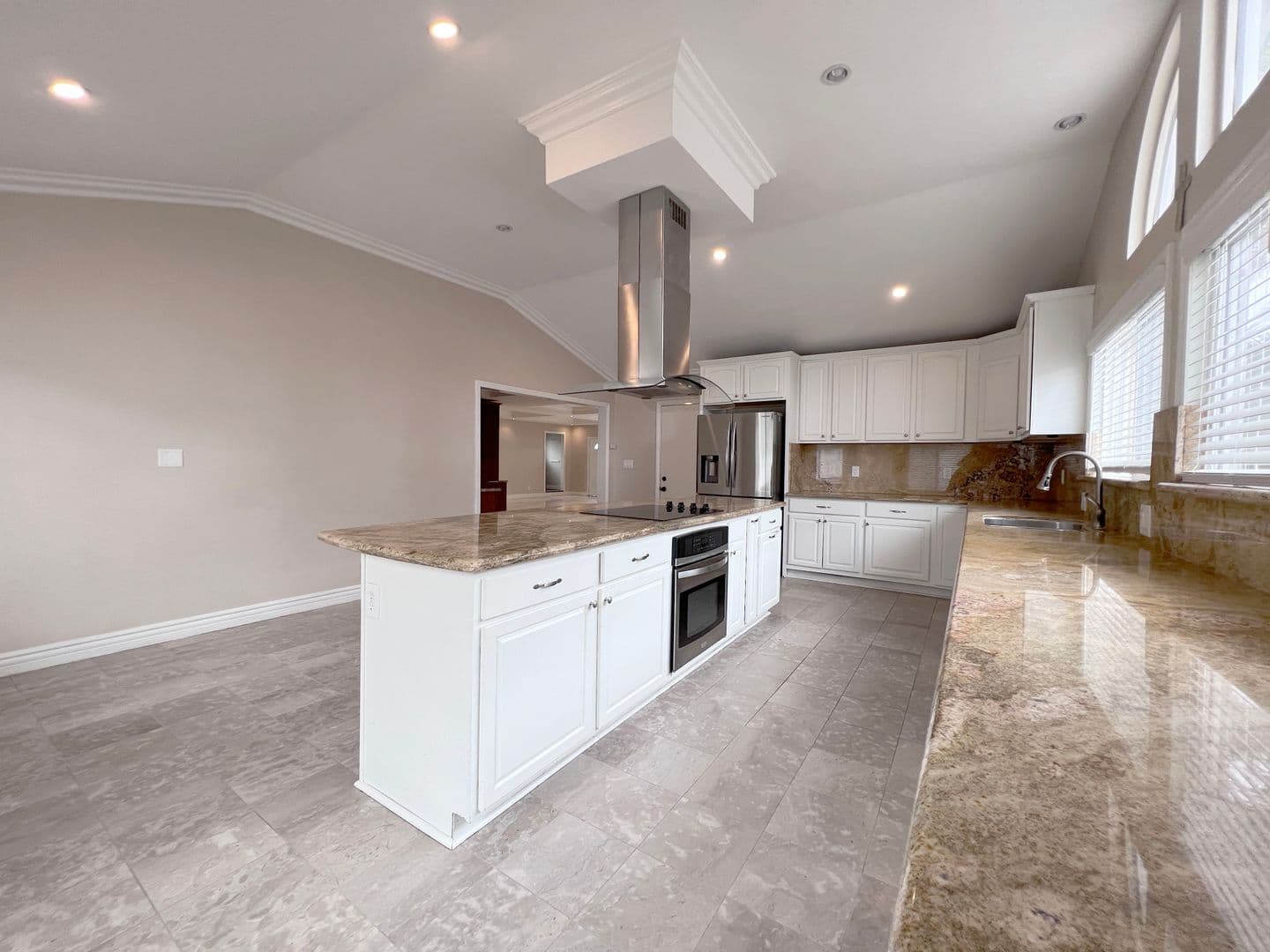 Huntington Beach House: 9362 Leilani Dr.